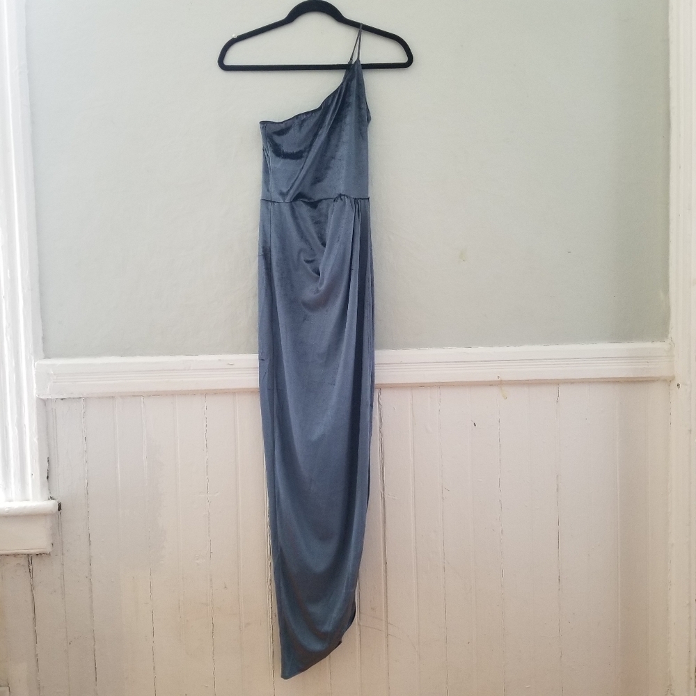 Lucy in the Sky One Shoulder Velvet Maxi Dress